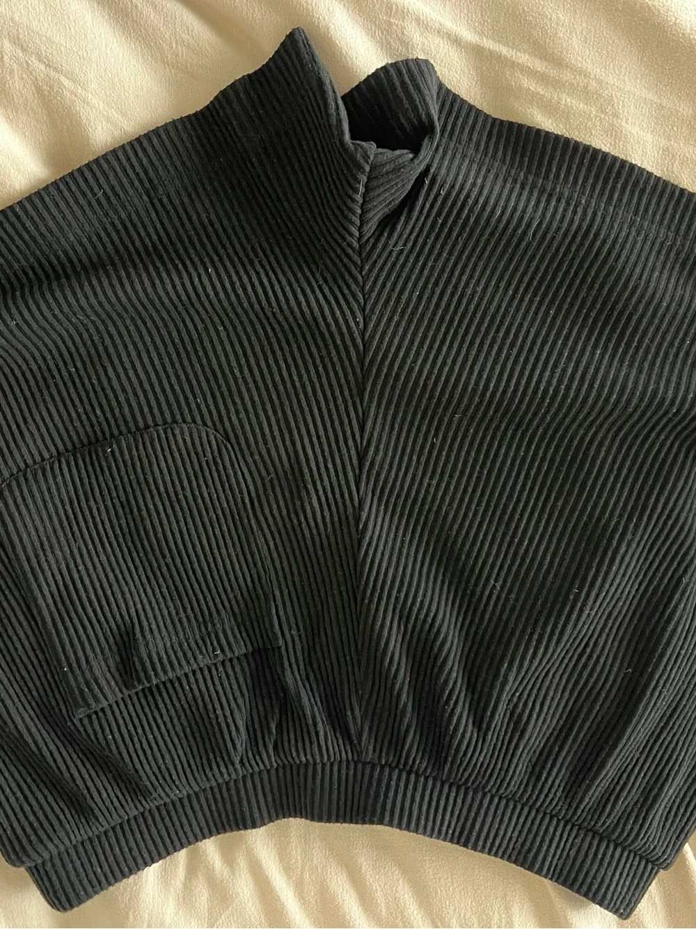 ALO Yoga MUSE set (hoodie + pants + shorts) NWT RT $300 Black